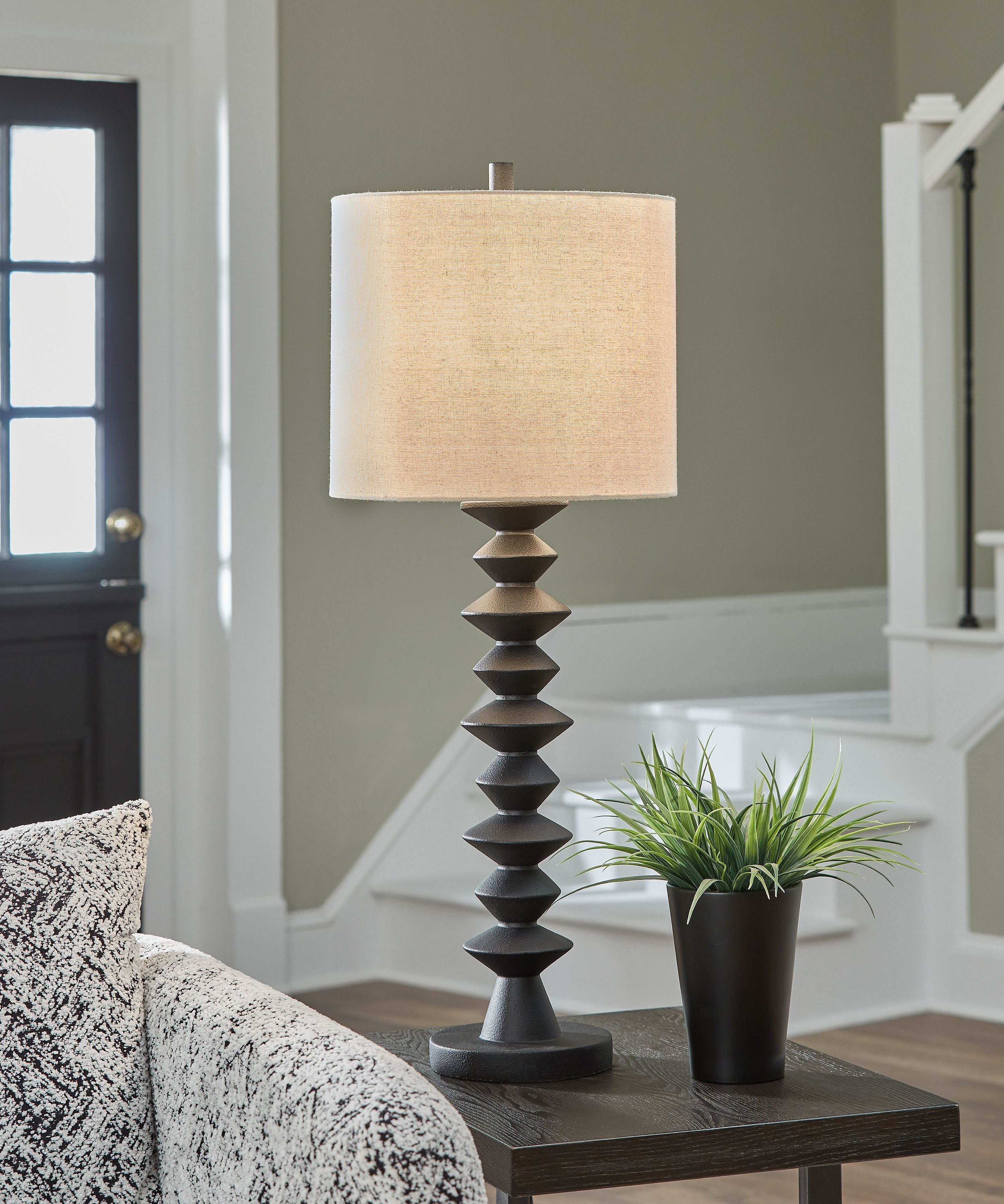 Luanndon - Poly Buffet Lamp - Black