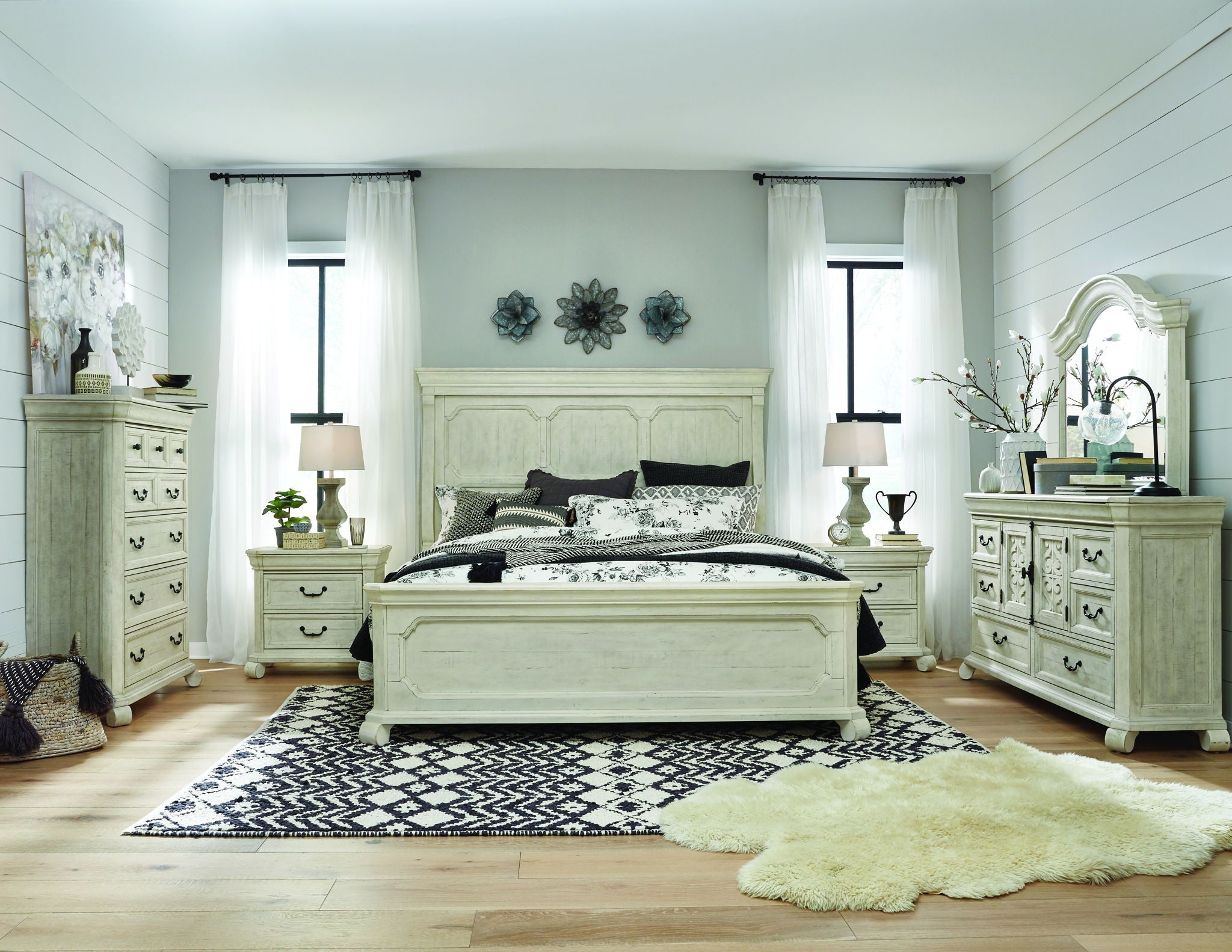 Bronwyn - Drawer Nightstand - Alabaster