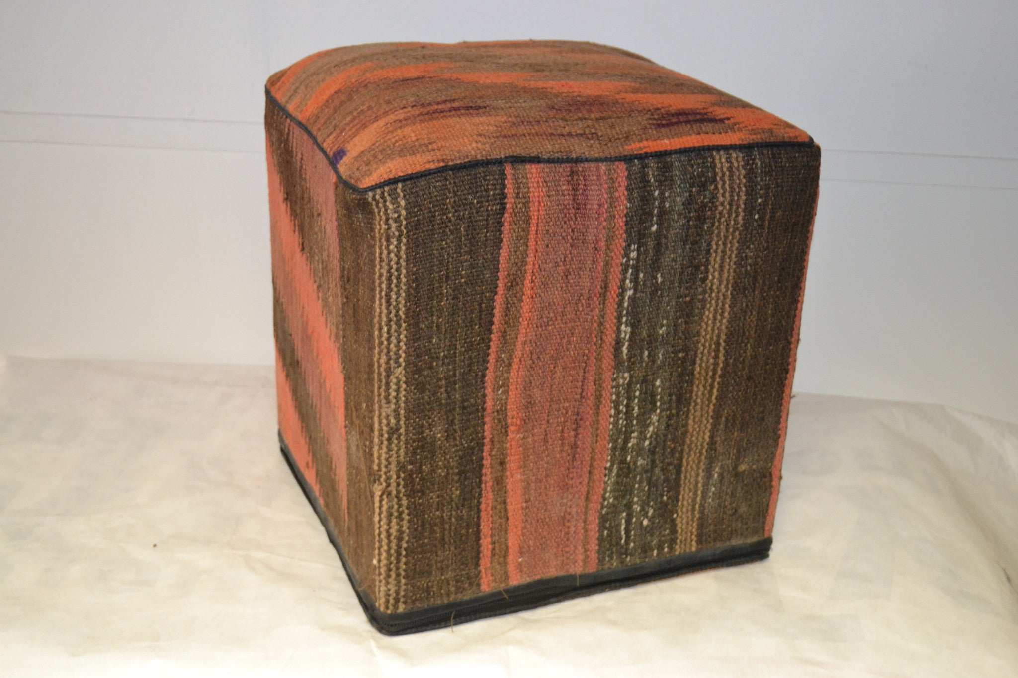 Rug Pouf/ Rug Sitting Stool / Rug Ottoman / Kilim Sitting Stool / Stools # 98