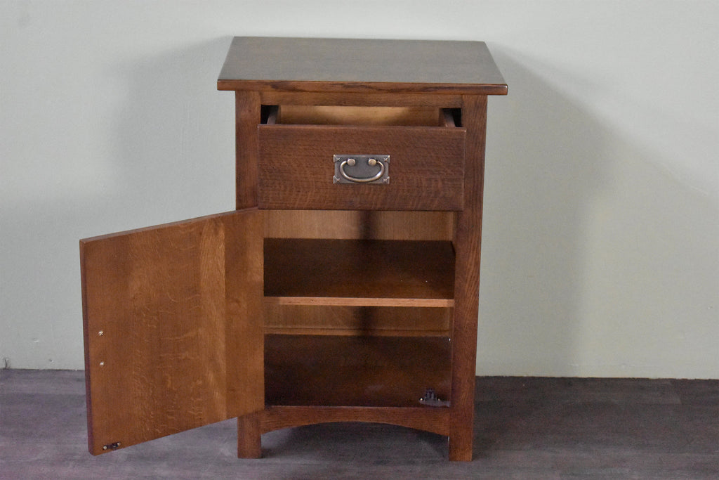 Mission Quarter Sawn Oak 1 Door, 1 Drawer Nightstand - Walnut (AW)