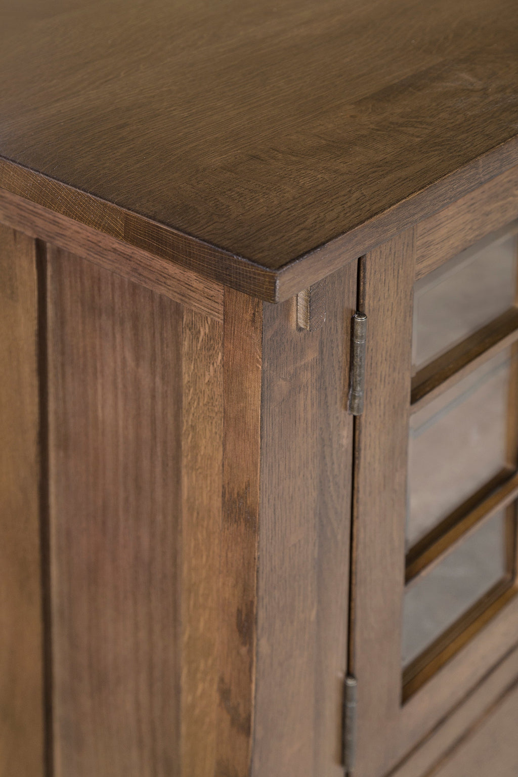Mission Quarter Sawn Oak 60" TV Stand (2 Colors Available)