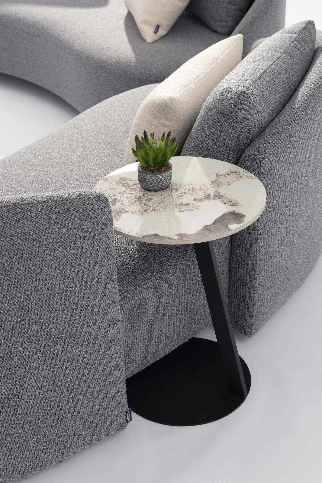 Serene Outdoor Modern Outdoor Side table