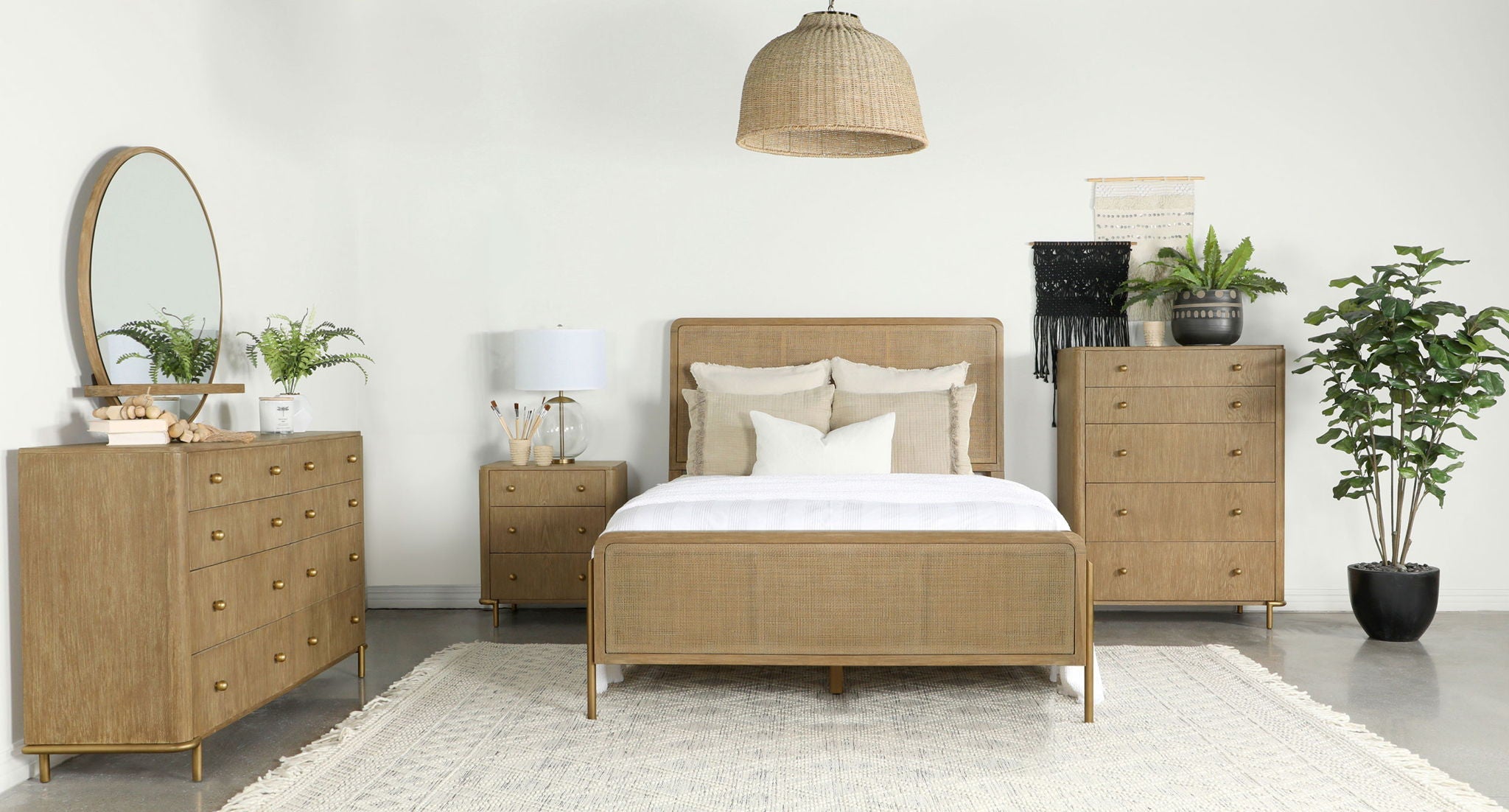Arini 5-piece Eastern King Bedroom Set Sand Wash