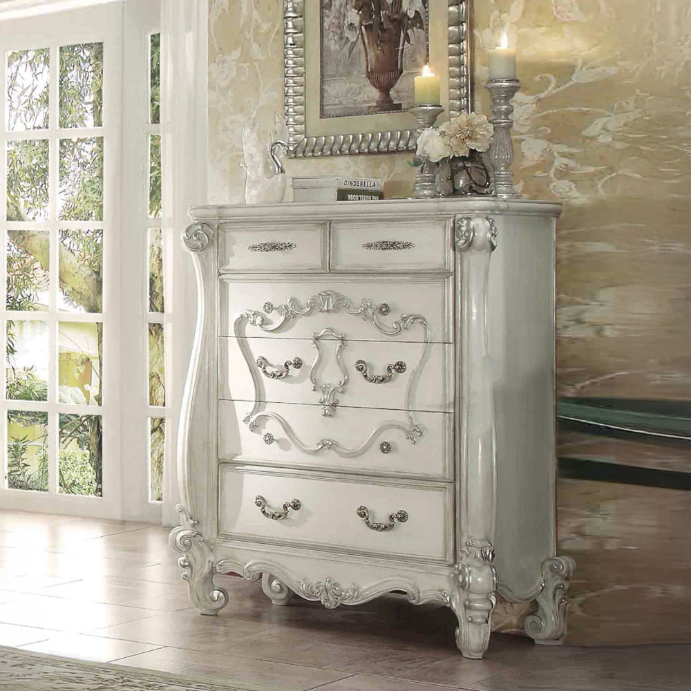 Versailles - Chest