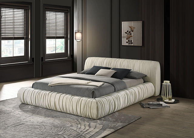Palmdale - E.King Bed